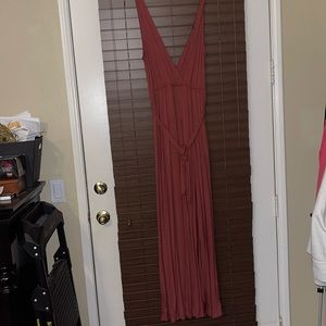 Lulus size large beautiful maxi dress with high slit in front